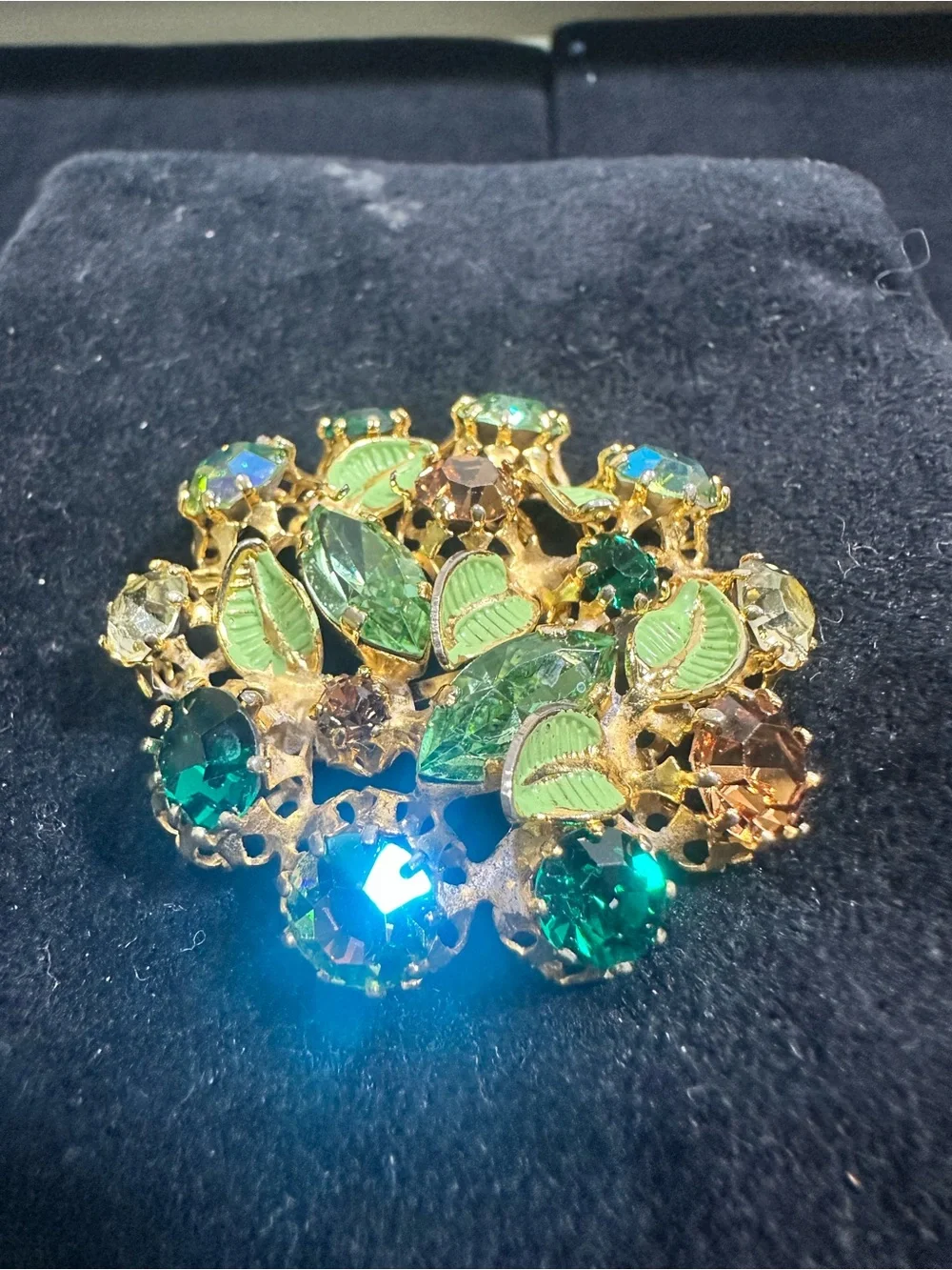 Vtg: Beautiful Australian Crystal & Enamel Floral Accent Brooch